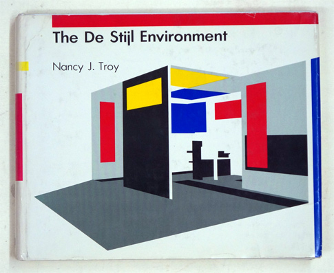 The de Stijl Environment.