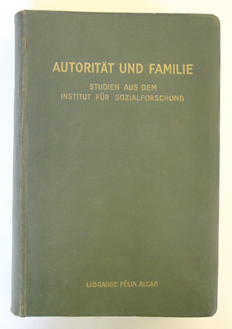 Studien über Autorität und Familie